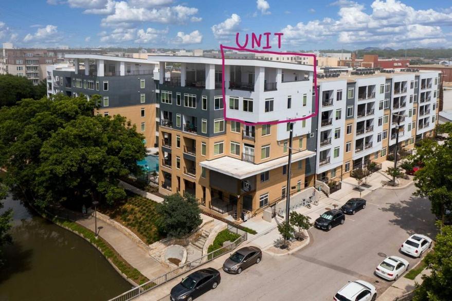 Riverwalk Penthouse Oasis W/Free Parking Gym Pool Сан Антонио Екстериор снимка