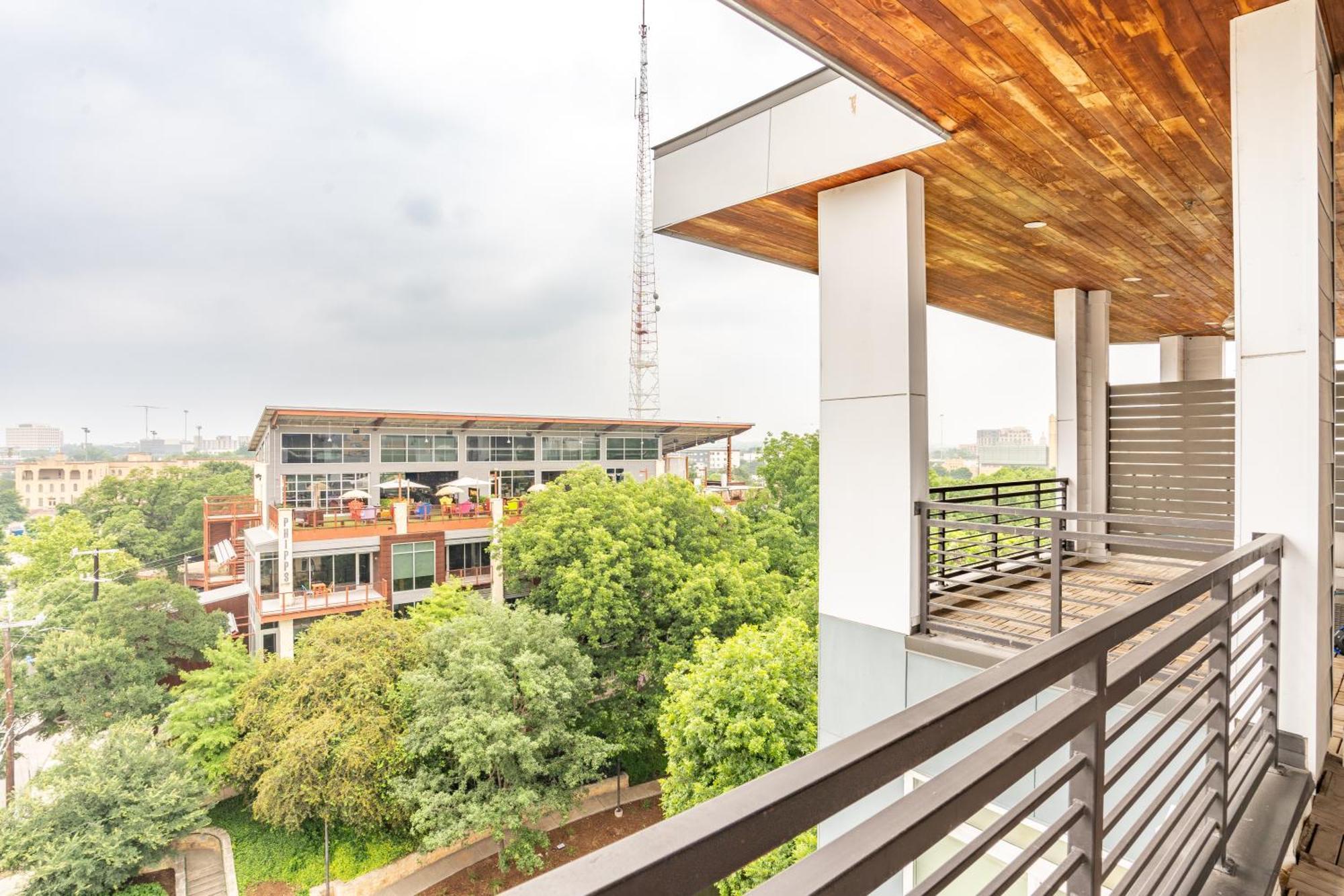 Riverwalk Penthouse Oasis W/Free Parking Gym Pool Сан Антонио Екстериор снимка