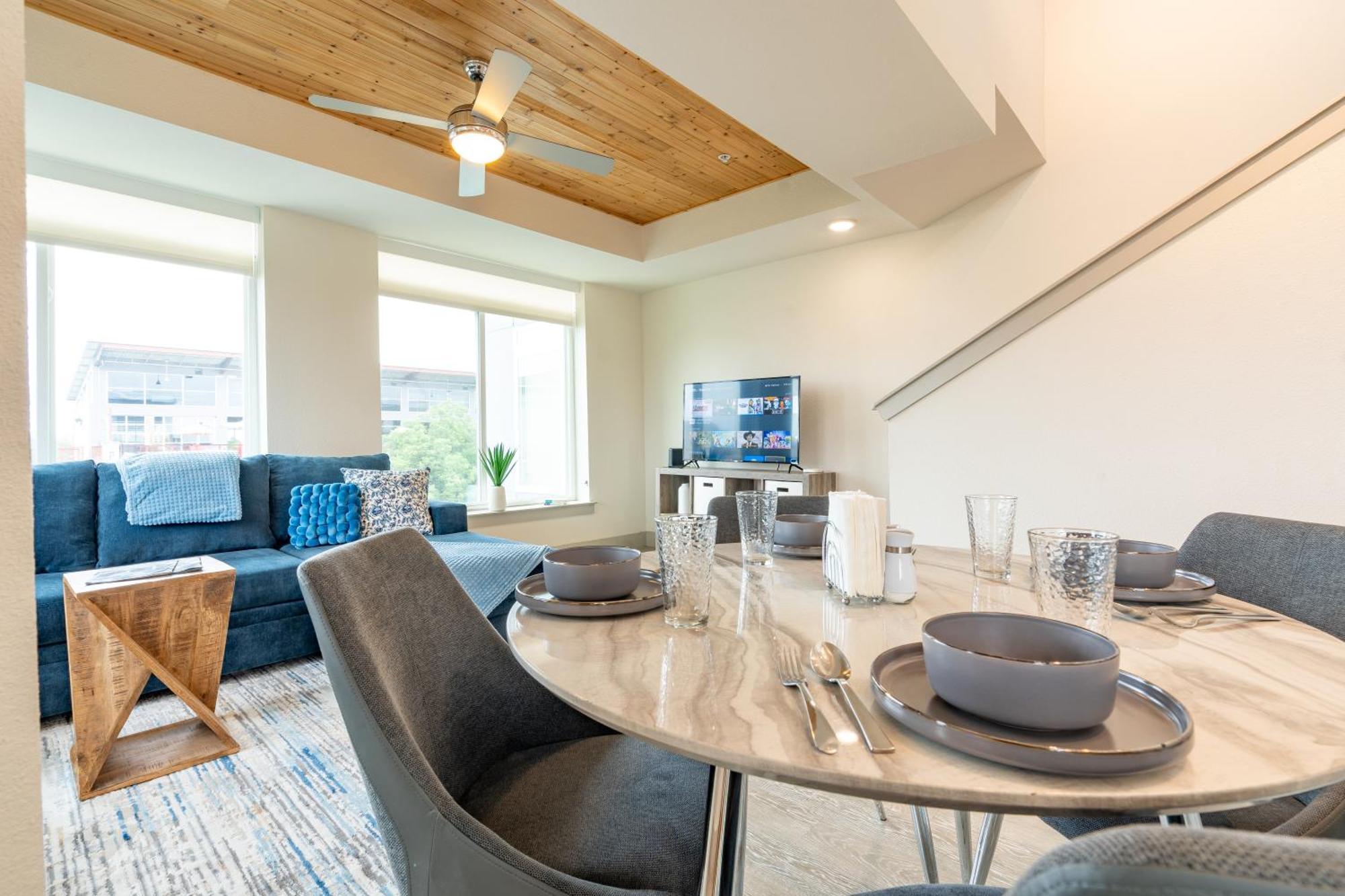 Riverwalk Penthouse Oasis W/Free Parking Gym Pool Сан Антонио Екстериор снимка